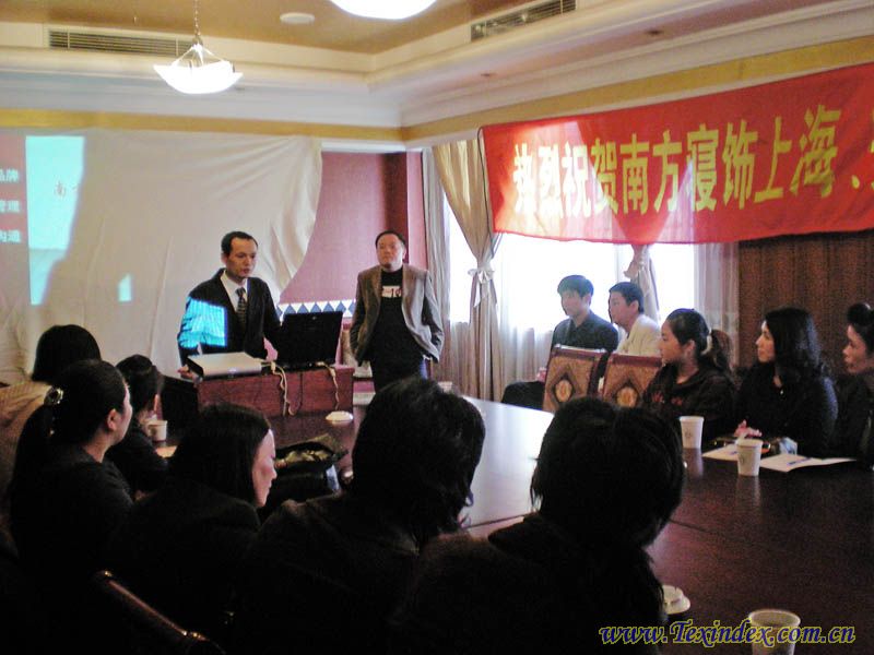 �Ϸ�����Ϻ����տ͑���������_