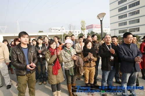 獻(xiàn)禮十年生日艾萊依集團(tuán)正式成立