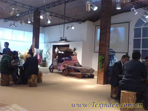 首次參展艾萊依耀鉆南京展覽中心