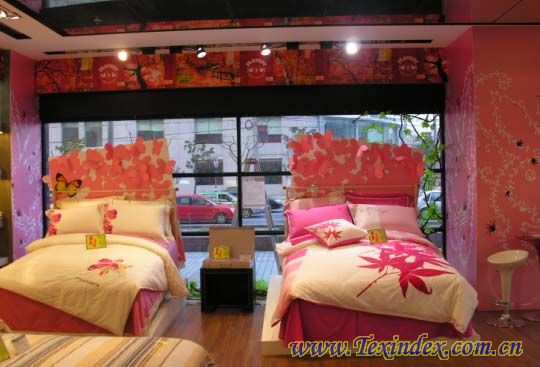 “花花公子”出漫天飛舞的蝴蝶