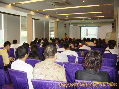 ���I(l��ng)�L(f��ng)�У����·��ɯ07��Ʒ�l(f��)��