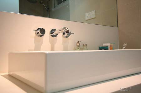 �W�Ѵ��6w�b�ĺ��s���ƿ��ȼ�