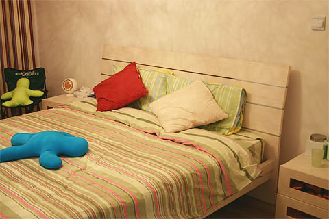 �e��һ����Ů53ƽ�׳�С����