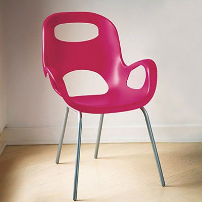 白色柔美深色奢華 沙發的終極較量 清爽宜人KarimRashid時尚座椅