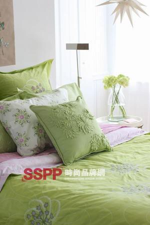 �Gɫ��Ʒ�b�޴��ⰻȻ�ļҾ�