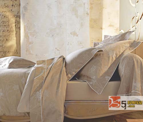 ���Ŵ�Ʒ�o��ؚw��Ȼ�ĸ��X