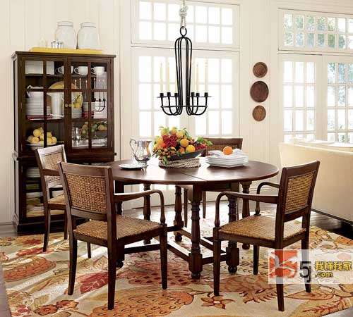 ��ʽ�����εă�(y��u)���c���FƷζ��һ��