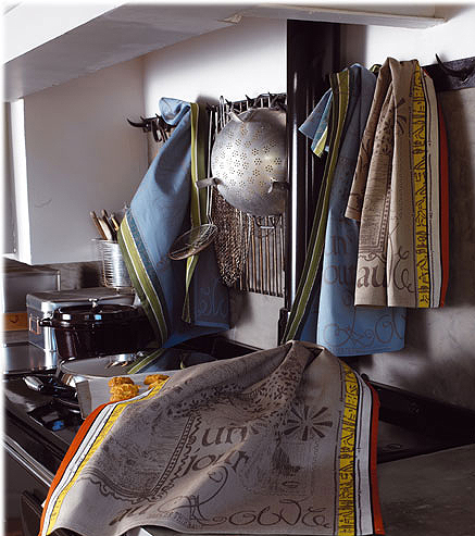 �ͽ���ˇ�����������{��һ��