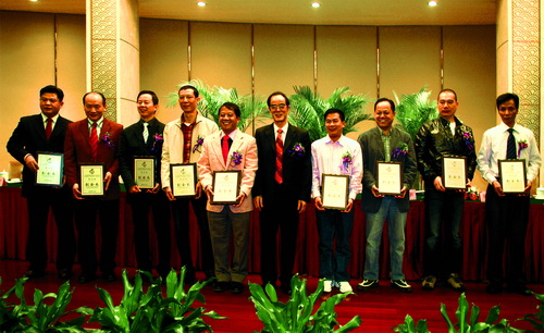 戰(zhàn)略明志思維致遠——廣東省家紡協(xié)會會員大會暨第四屆理事會換屆大會圓滿結(jié)束