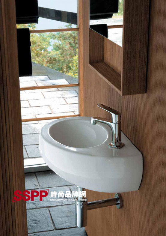 ���Ŝ�ܰPozziGinori���A�lԡ������