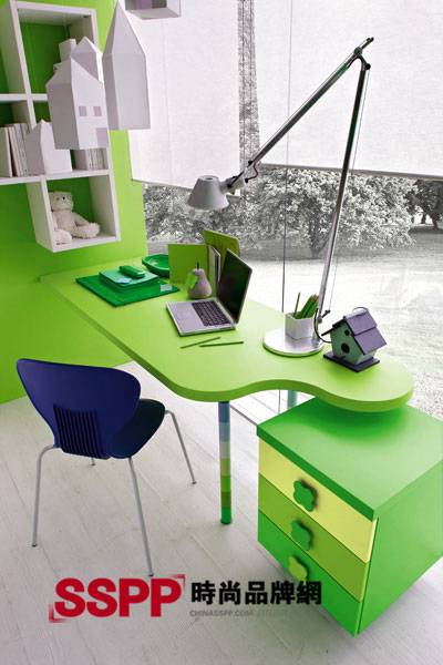 StemikLiving�Gɫ��ͯ��