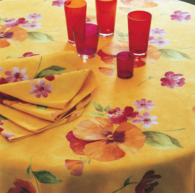 5 傳統(tǒng)美PK現(xiàn)代美古樸的桌布時(shí)尚