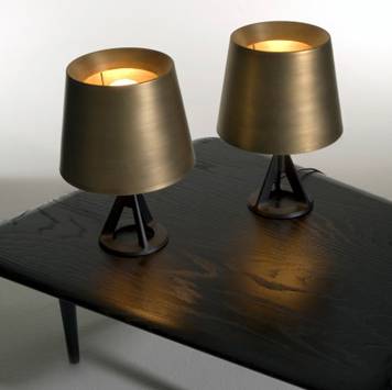 1 金沙桌燈透出華麗脫俗的氣質(zhì)