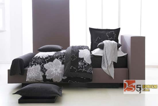 優雅床品感受來自心靈的寧靜