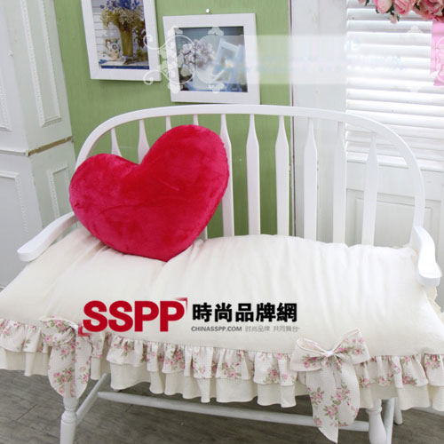 ����ɫ��@�L��ˇ������