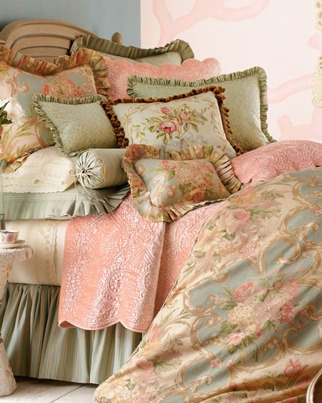 22 奢華貴氣超豪華版的床上用品