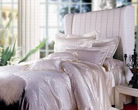 ɯ���Ҽ���Ʒ��Ʒ���A��đ��ɫ