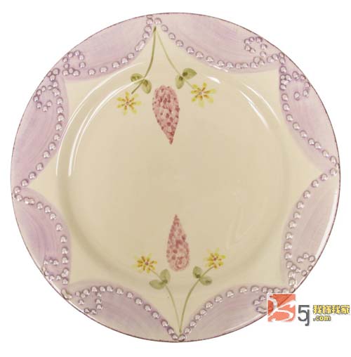 八款優雅亮釉陶瓷餐具點綴家