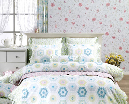 ���մ�Ʒ�Q�b���ɫ���ψ�