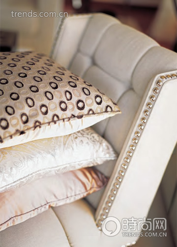 �P������ɫ�����|����ɫ