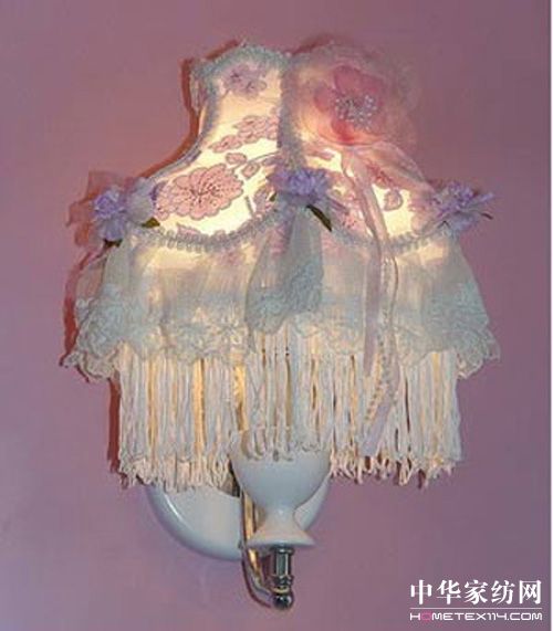 布藝?yán)俳z燈點(diǎn)亮?xí)r尚空間