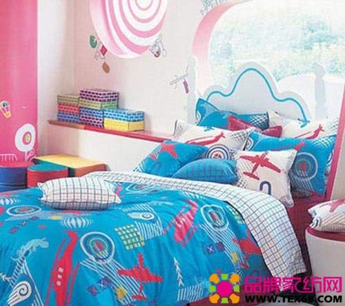 ��ͯ�Ҽ���Ʒ��һ�鸸ĸ�ӷ�