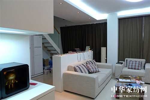 ���I(l��ng)��ۺ��s�L(f��ng)���м��b