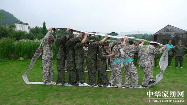 挑戰(zhàn)自我、加強協(xié)作