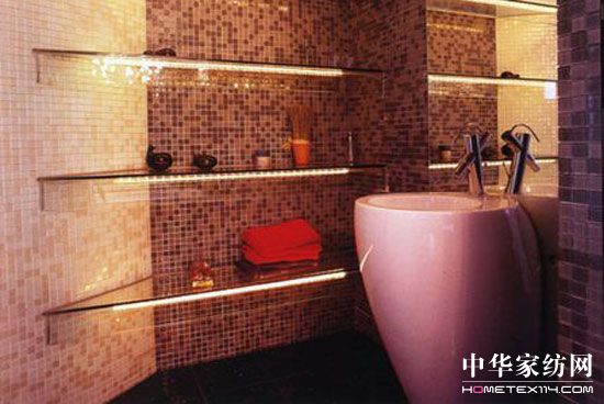 ���ִ������º��s������ԡ��