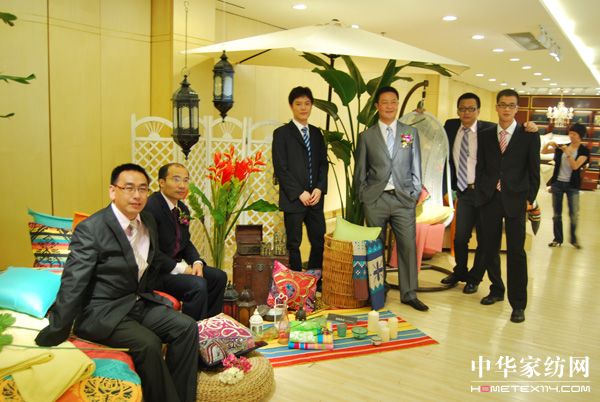 AUSSINO�������ƪ