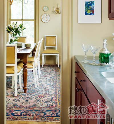 ���{��λ�ļtɫ�N��