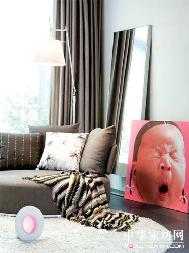 ���g����4����ɫƽ�⽨�h