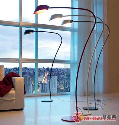 簡約落地?zé)纛I(lǐng)略家居照明魅力