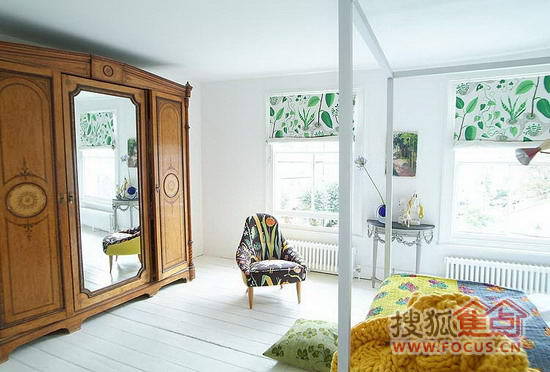 �_���İ�ɫӢ����Ԣ