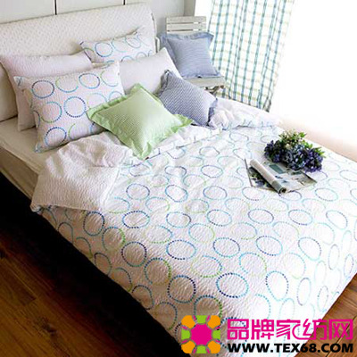 素雅床品營造家居浪漫情調