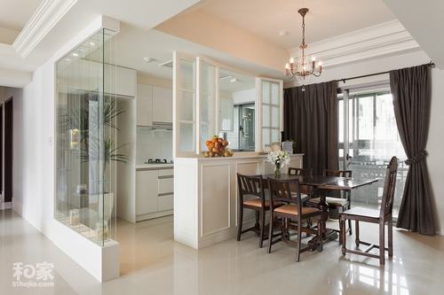 美女曬簡約時尚溫馨家