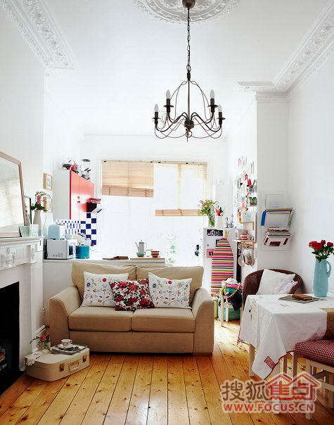 Ӣ��ɫ�ʰߔ̵���@��