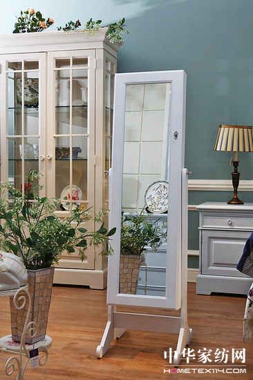 白色高級穿衣鏡柜