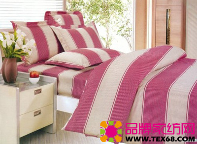 條紋床品打造魅力臥室