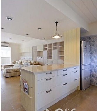 ��ʽ�l���L���ϵ���ɫ