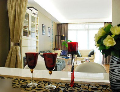 �Ϸ��Ӵ����׃�����鷿