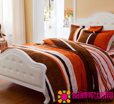 絢麗條紋床品裝扮秋季溫暖居室