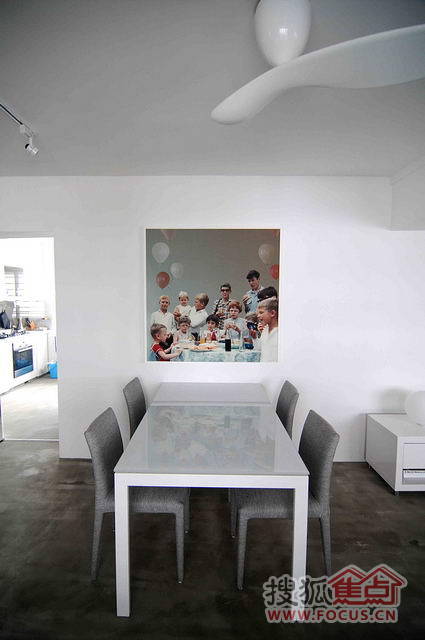 �¼��»�ɫˇ�g֮��