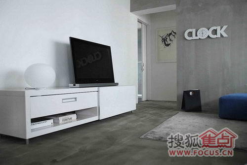 �¼��»�ɫˇ�g֮��