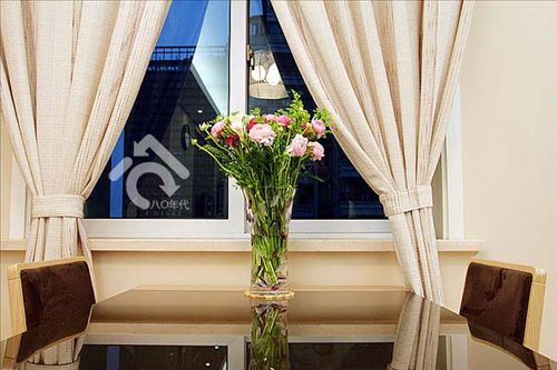 ��ɫ�L���٬F����r�к��s��