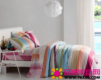 條紋床品讓臥室充滿生機