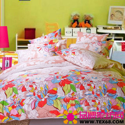 彩色床品為臥室注入新元素