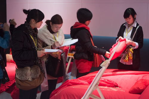 ���R����ӛ�������³��l