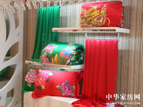 山水絲綢吳江旗艦店隆重開張