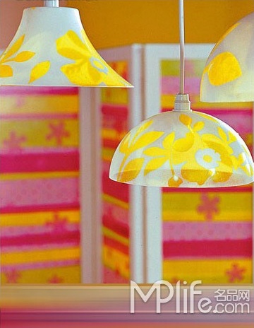 �ǹ�ɫ�b�׌������Ƥ��ů